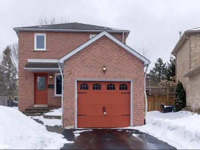 21 Delaney Crescent