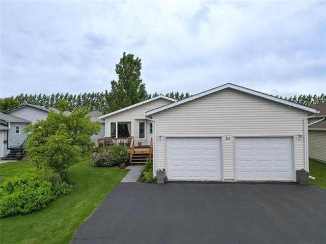 21 Eagle Way, Brandon, MB, R7C 1C6 house for sale | Listing ID 202600 | Royal LePage