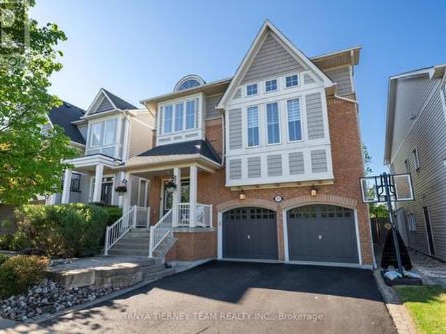 21 Eastgate Circle, Whitby, ON, L1M 2N3 house for sale | Listing ID E12209 | Royal LePage
