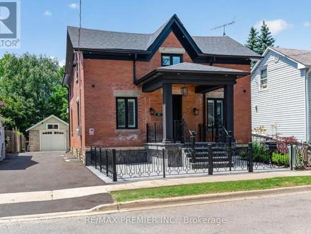 21 Elizabeth Street N, Brampton, ON, L6X 1S1 house for sale | Listing ID W13585 | Royal LePage