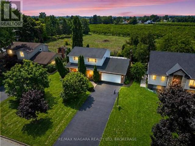 21 Garrison Village Drive, Niagara On The Lake Town, ON, L0S 1J0 house for sale | Listing ID X13644 | Royal LePage