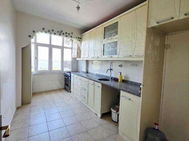 2+1 Göl Manzaralı Kiralık Daire Avcılar yabancılara Uygun