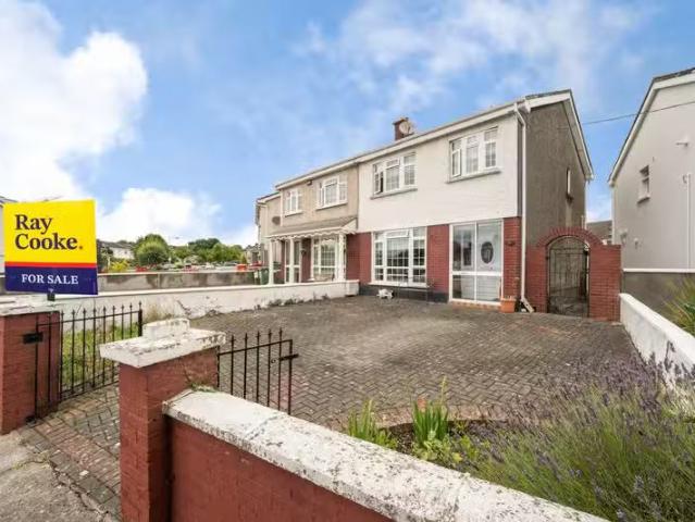 21 Glenhill Grove, Finglas, Dublin 11 is for sale