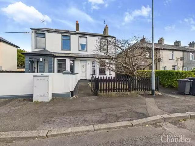 21 Hazelbrook Avenue