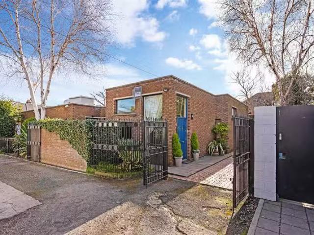21 Herbert Road, Sandymount, Dublin 4, D04 N2R0