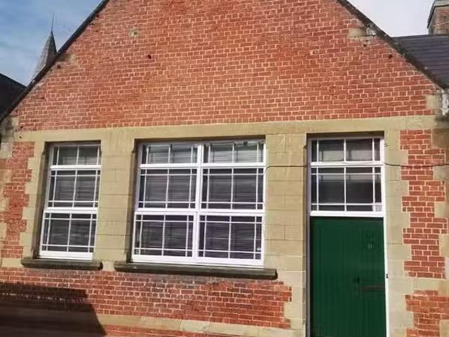 21 Irish Society Court