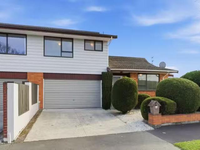 2/1 Karnak Crescent, Avonhead, NZ 8041 House for Sale
