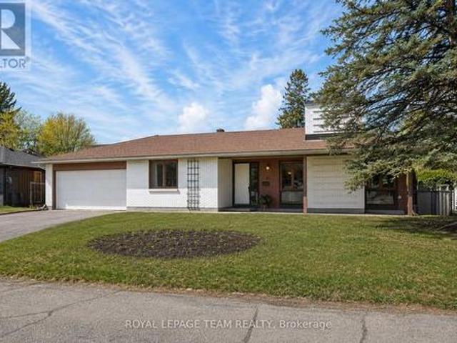 21 Lindhurst Crescent, Ottawa, ON, K2G 0T8 house for sale | Listing ID X13580 | Royal LePage