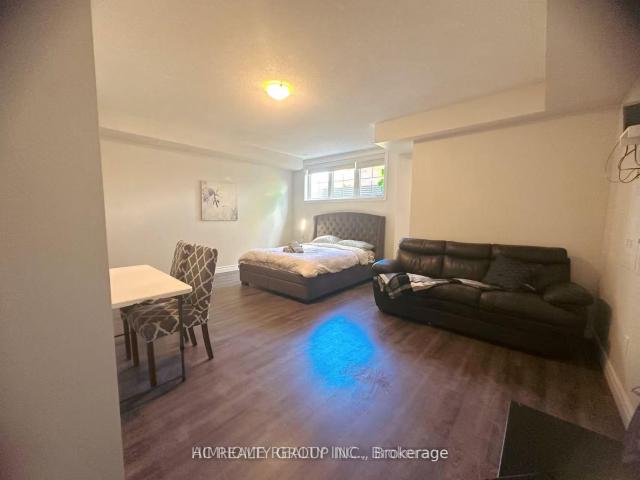 21 Lower 181 Parktree Drive, Maple | 1Beds/1Bath, Townhouse, $1,380/mo | Condos. Ca