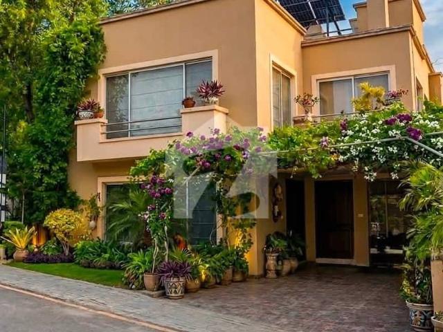 21 Marla Corner Defence Villa For Sale In DHA Phase 1 Sector F Islamabad | 4 Bed | Solar | 6.20 Crore