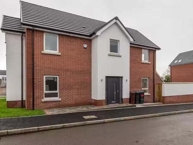 21 Meadow View