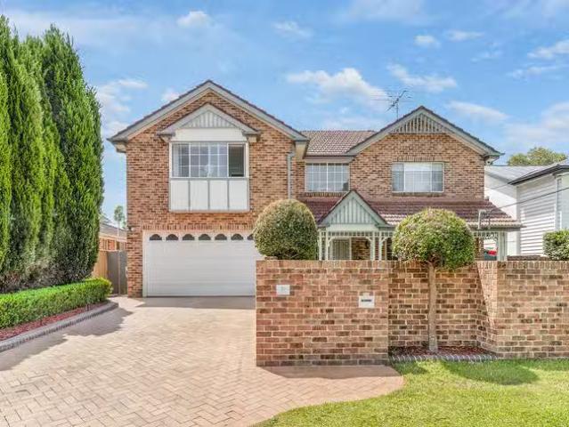 21 Mundakal Avenue, Kirrawee, NSW 2232