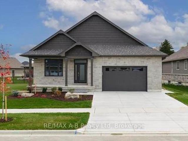 21 Nelson Street, West Perth Mitchell, ON, N0K 1N0 house for sale | Listing ID X13410 | Royal LePage