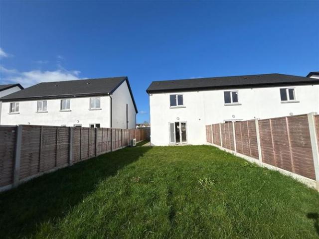 270,000 | 21 Park Road, Ivowen, Kilsheelan, Clonmel, Tipperary REA Stokes & Quirke 4995 MyHome. Ie Residential