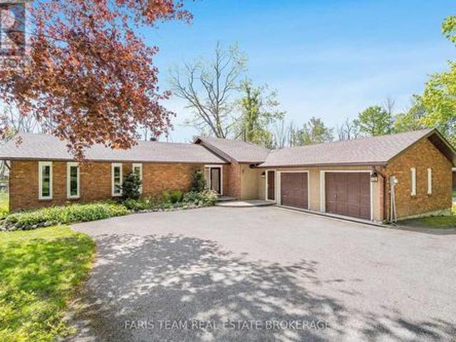 21 Poplar Crescent, Oro Medonte, ON, L0L 1T0 house for sale | Listing ID S13183 | Royal LePage