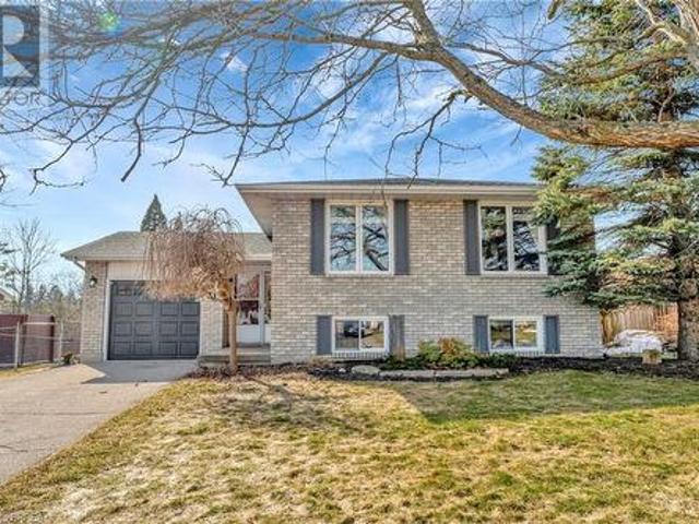 21 Scott Street, St. George, ON, N0E 1N0 house for sale | Listing ID 40706 | Royal LePage