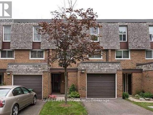 21 Sego Royalway, Toronto, ON, M2H 1L3 townhouse for lease | Listing ID C12949 | Royal LePage