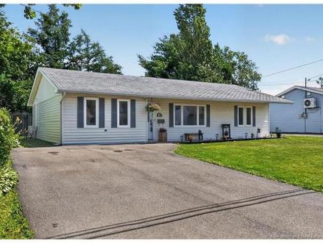 21 Simpson Crt, Riverview, NB, E1B 4P2 house for sale | Listing ID NB144047 | Royal LePage