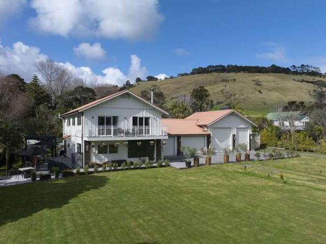 21 Signal Station Road, Omapere, Far North