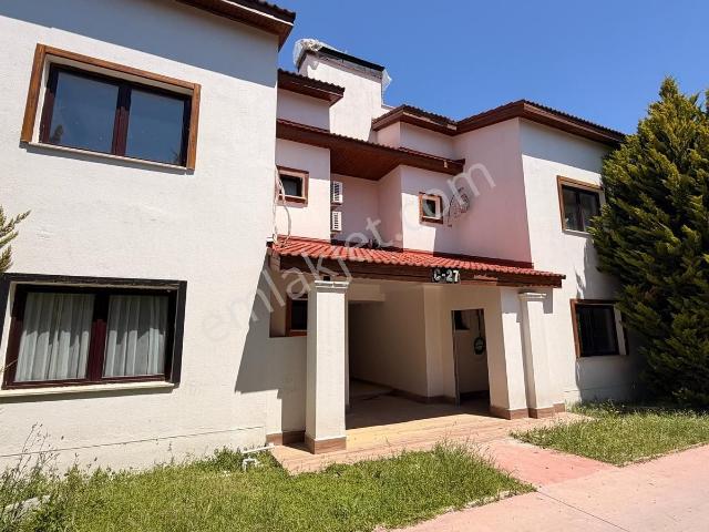 2+1 Site İçerisinde Doğada Villa Tarzı Titanik Otel Yakının'da