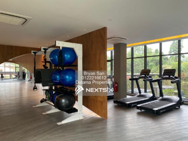 2+1Bed Room 2 Bath Room Fully Furnish Facing North High Floor 2 Car Park Tenancy Develepor: syomphony live berhad Completion Date: mid of 2020 Tenure: Free Hold Maintainence Fee: Rm0.44 27Floor Facilities Sky LoungeDining Area Bbq Area Games Rooms Av Rooms For Viewing Appointment, Kindly Contact or Whatsapp Cheng Hong: 0102457