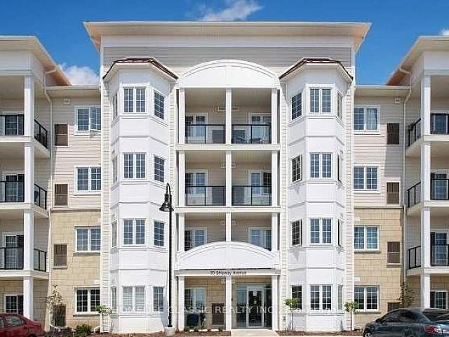 2+1br Top Floor Unit With Lake Views!