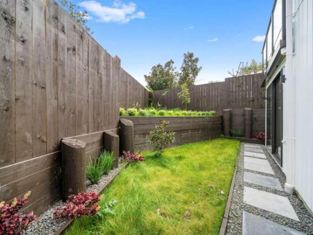 21D Salamanca Road, 1622, North Shore City