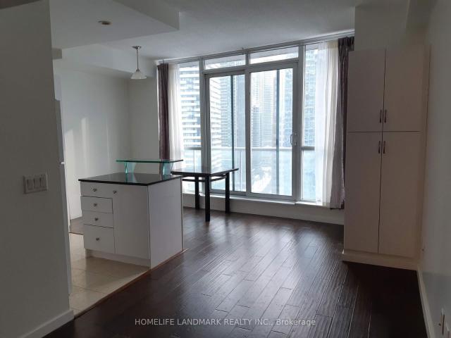 2204 8 York Street, Toronto | Leased, C12864 | Condos. Ca