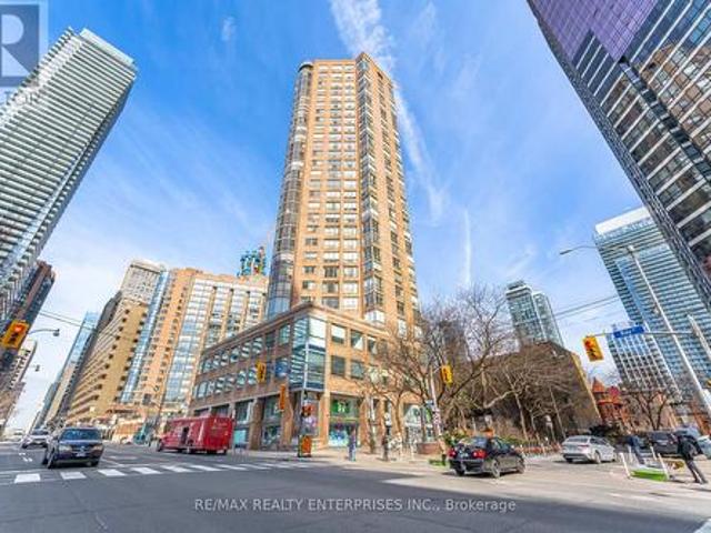 2205 44 St Joseph Street, Toronto, ON, M4Y 2W4 condo for sale | Listing ID C12020 | Royal LePage