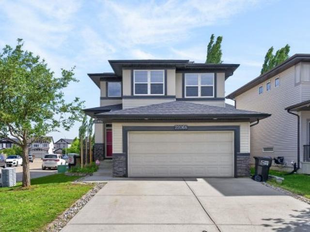2206 Avenue, Edmonton, AB, T5T 4A8 house for sale | Listing ID E4493 | Royal LePage