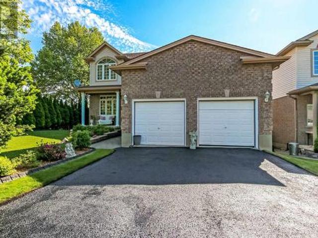 2200 Blackwater Road, London North B, ON, N5X 4K2 house for sale | Listing ID X13410 | Royal LePage