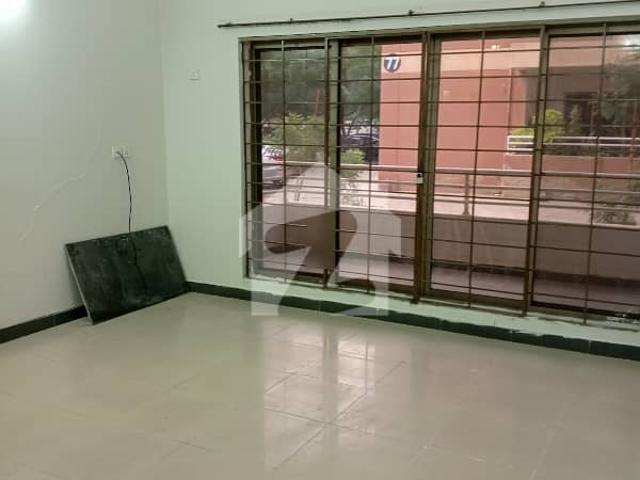 2200 Square Feet Flat In Cantt Of Karachi Is Available For sale
