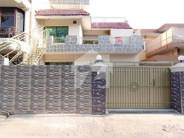 2200 Square Feet Spacious House Is Available In G 6 For Sale