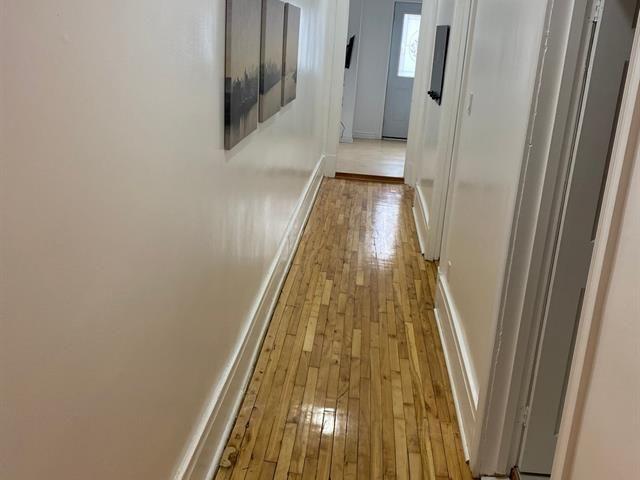 2202 Av. Regent