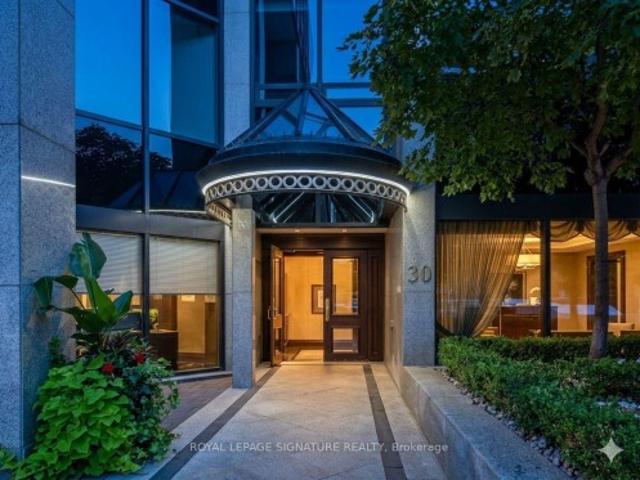 2202 30 Wellington Street E, Toronto, ON, M5E 1S3 condo for sale | Listing ID C13583 | Royal LePage