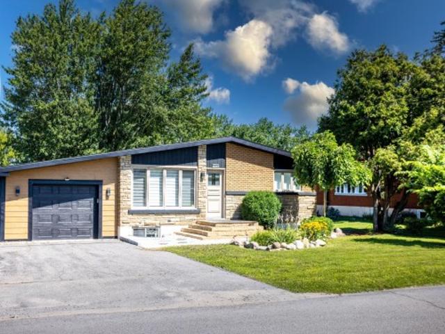 2203 Boul. Du Bord De L'Eau, Salaberry De Valleyfield, QC, J6S 6E1 house for sale | Listing ID 9967 | Royal LePage