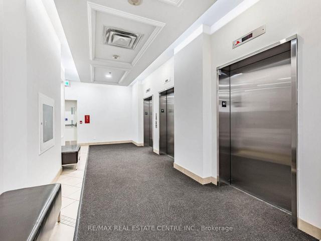 2203 9 George Street, Brampton | For Sale @ $399,900 | Condos. Ca