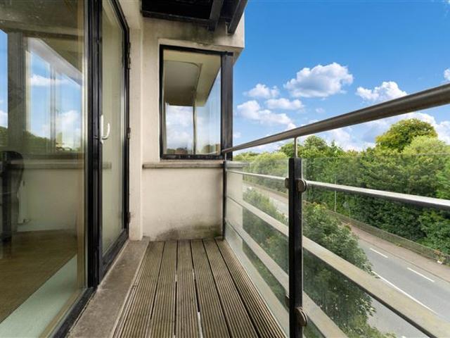 220,000 | 70 Academy Square, Navan, County Meath Quillsen Navan 5018 MyHome. Ie Residential