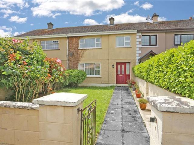220,000 | 99 Finian Park, Shannon, Clare Sherry FitzGerald O'Donovan 5005 MyHome. Ie Residential