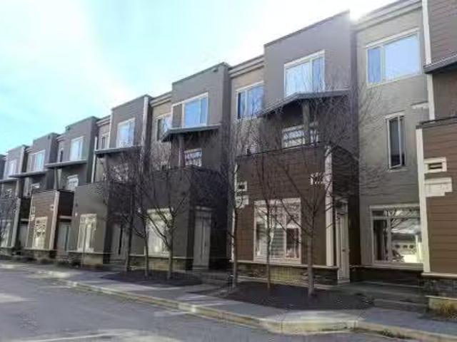 220 7 Westpark Common Sw, Calgary, AB, T3H 0Y4 condo for sal.