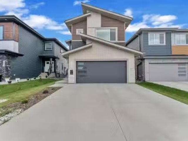 220 42 Street, Edmonton, AB, T6X 3A2 house for sale Listing.