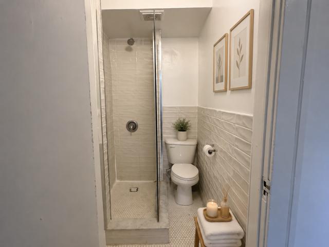 220 Gordon Studio Apartment for Rent at 211 Gordon St && 2 James St E, Guelph, ON N1G None Old University