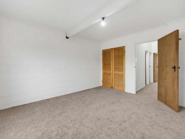 2/20 Frankmore Avenue, Johnsonville, Wellington City