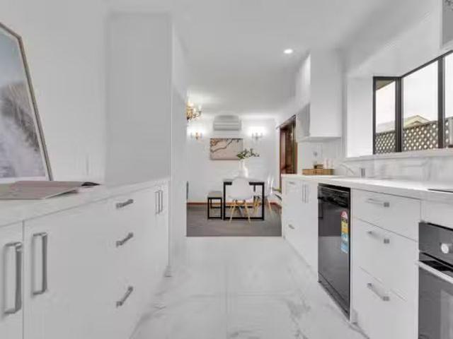 220 Harewood Road, Bishopdale, NZ 8051 House for Sale