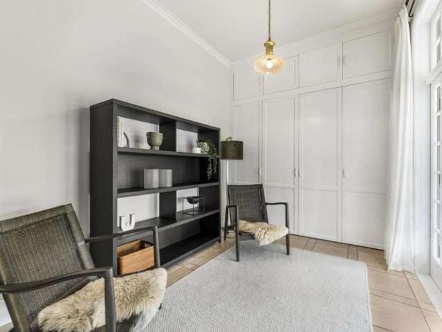 220 Lake Road, Takapuna, North Shore City