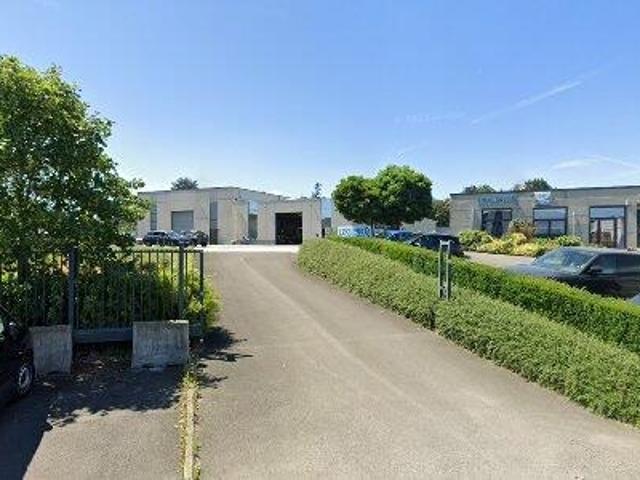 220 m2 apartment for rent in Blégny