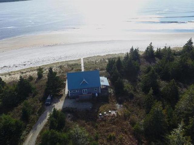 220 Seaside Drive, Louis Head, NS, B0T 1V0 house for sale | Listing ID 202424 | Royal LePage