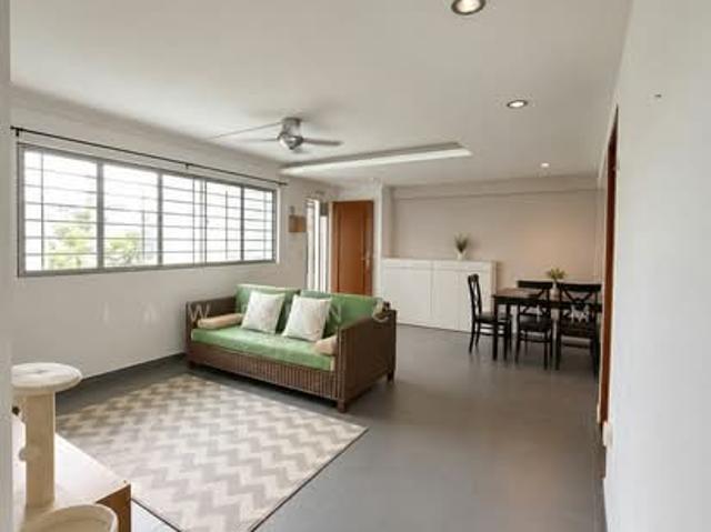 220 Serangoon Avenue 4 HDB Apartment For Sale, $650,000, 3 Bed 2 Bath 980 sqft $663.00 psf
