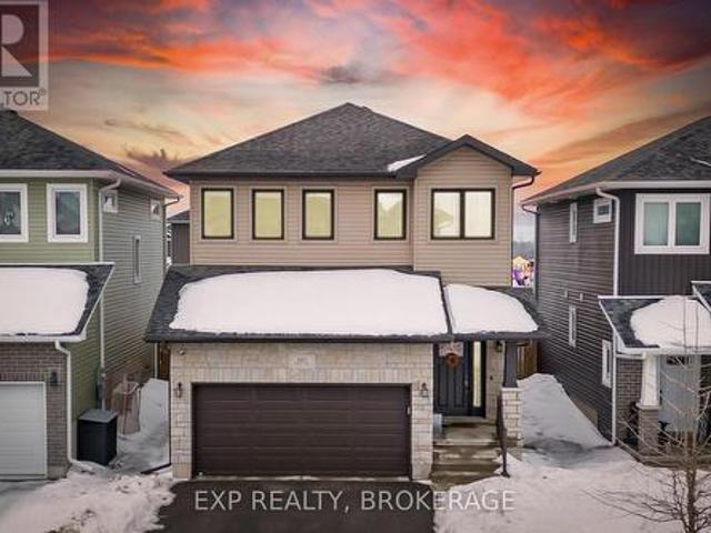 220 Pratt Drive, Loyalist Amherstview, ON, K7N 0C9 house for sale | Listing ID X12001 | Royal LePage