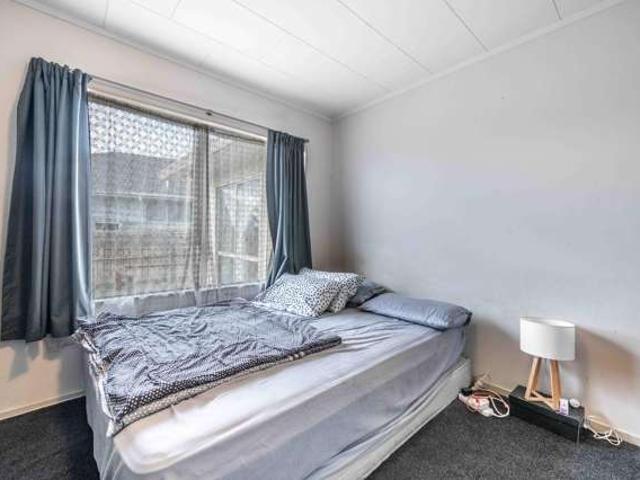 2/20 Rata Vine Drive, Manukau Central, Manukau City